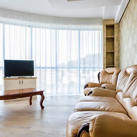 Leogrand Z Panoramoyu Lvova Appartement Lviv