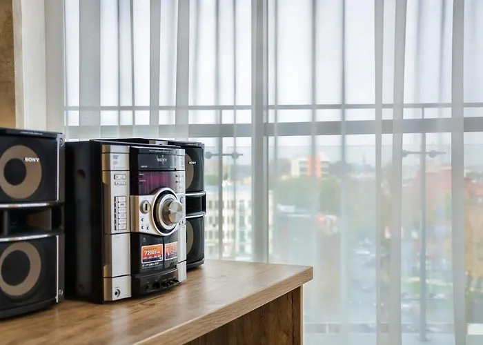 Leogrand Z Panoramoyu Lvova