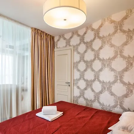 Leogrand Z Panoramoyu Lvova Apartman *