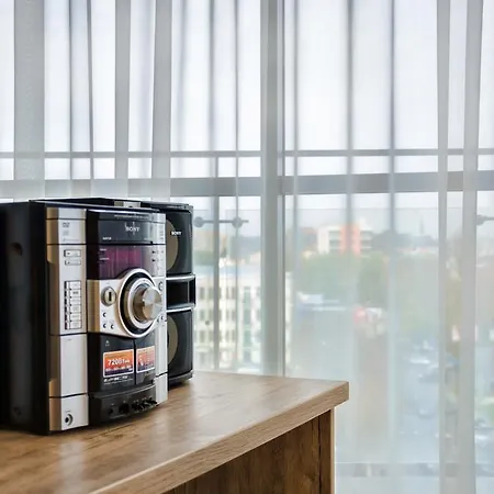 Leogrand Z Panoramoyu Lvova