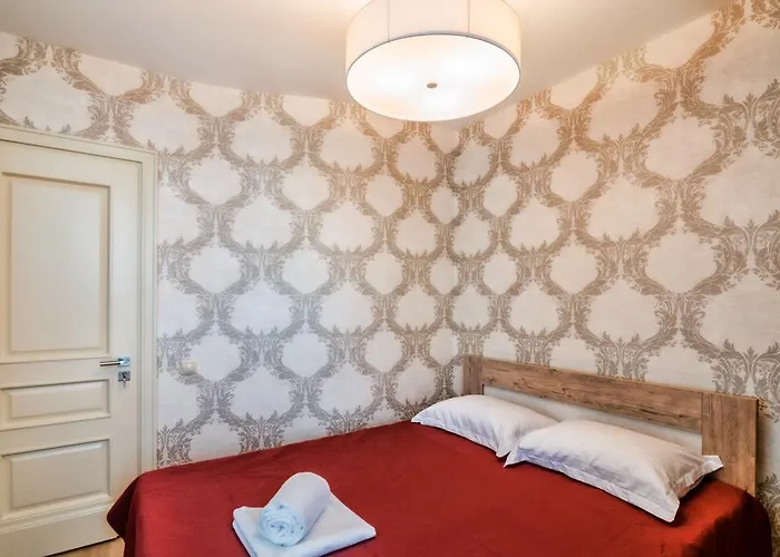 Leogrand Z Panoramoyu Lvova Leópolis